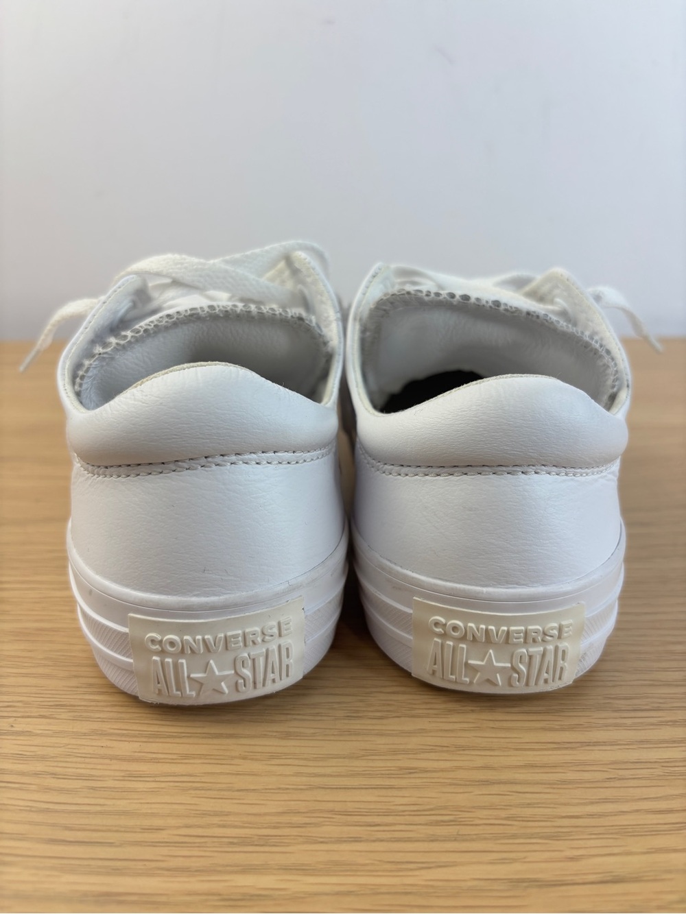 Classic Converse White Leather Low-Top Sneakers Woman’s 6.5 - Picture 6 of 10